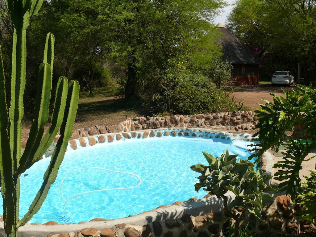 Amanzimlotzi Riverside Bush Camp Hoedspruit Buitenkant foto