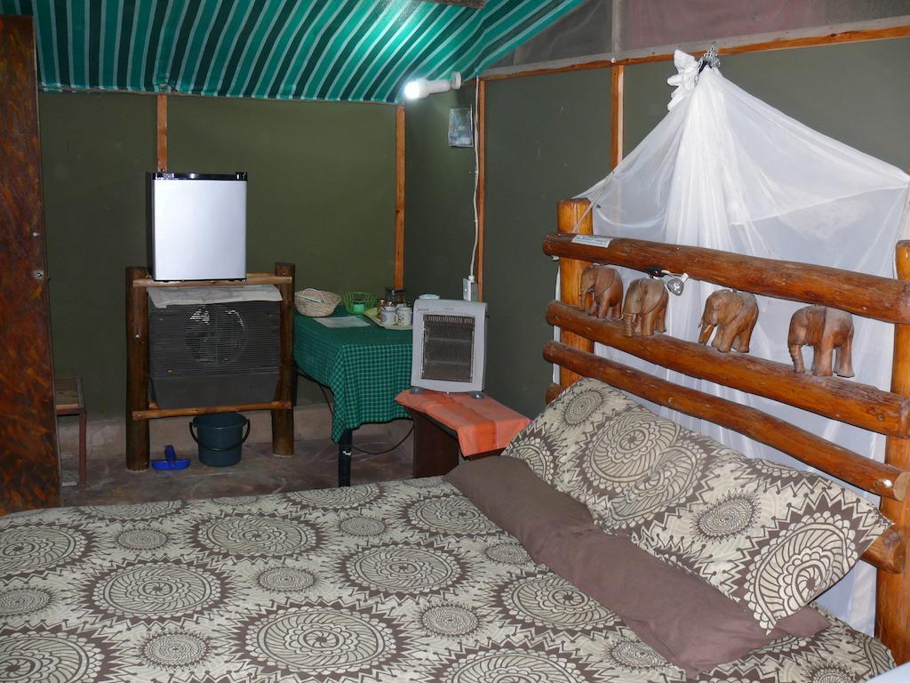 Amanzimlotzi Riverside Bush Camp Hoedspruit Kamer foto