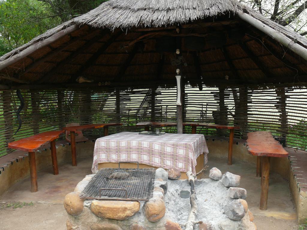 Amanzimlotzi Riverside Bush Camp Hoedspruit Buitenkant foto