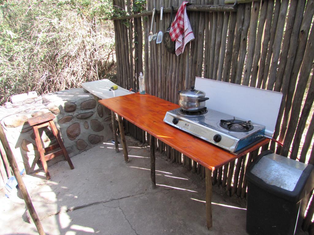 Amanzimlotzi Riverside Bush Camp Hoedspruit Buitenkant foto