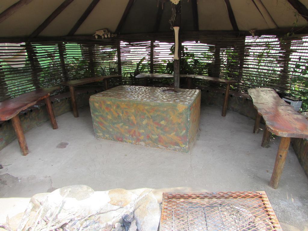 Amanzimlotzi Riverside Bush Camp Hoedspruit Buitenkant foto