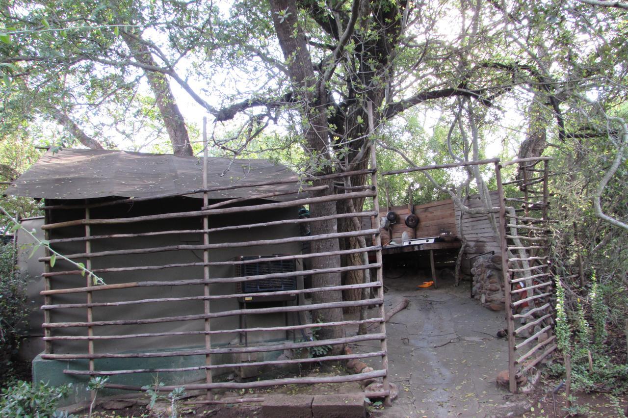 Amanzimlotzi Riverside Bush Camp Hoedspruit Buitenkant foto